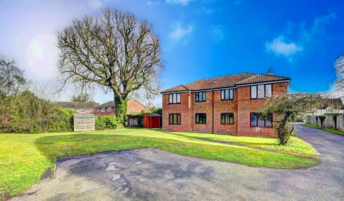 1 Bedroom Apartment To Rent In Summerleys Road, Princes Risborough, HP27