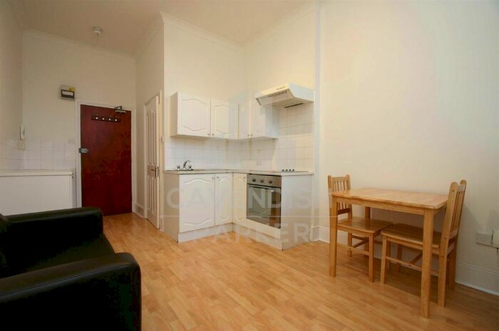 1 Bedroom Flat To Rent In Manstone Road, Kilburn, London, NW2