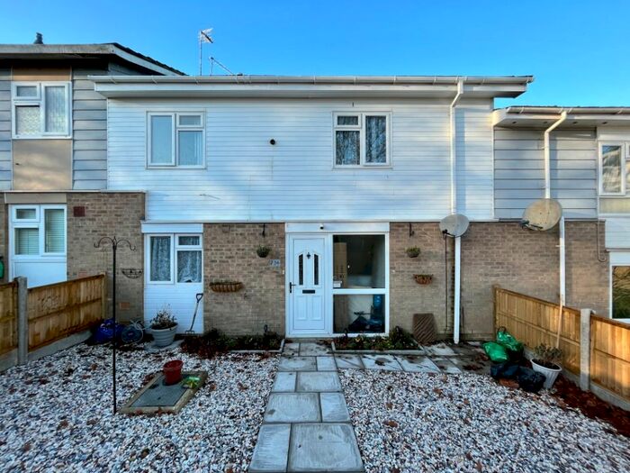 3 Bedroom Terraced House To Rent In Romsey Close, Basingstoke, RG24