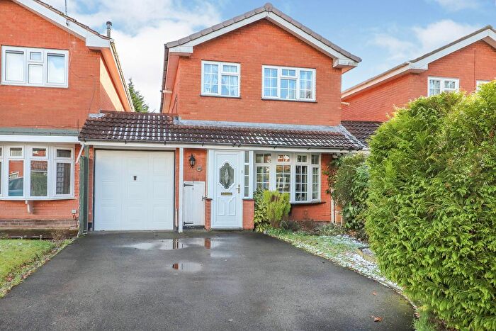 3 Bedroom Detached House For Sale In Alderton Drive, Merry Hill, Wolverhampton, West Midlands, WV3
