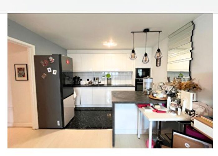 2 Bedroom Flat For Sale In Heritage Avenue, London, NW9