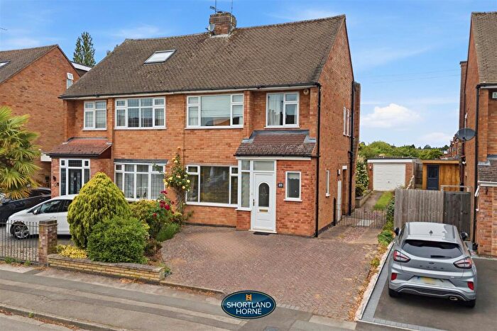 3 Bedroom Semi Detached House For Sale In Dawlish Drive, Styvechale, Coventry, CV3