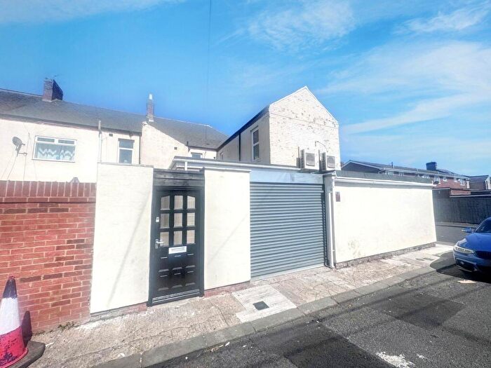 3 Bedroom Flat To Rent In Rosamond Place, Blyth, Northumberland, NE24