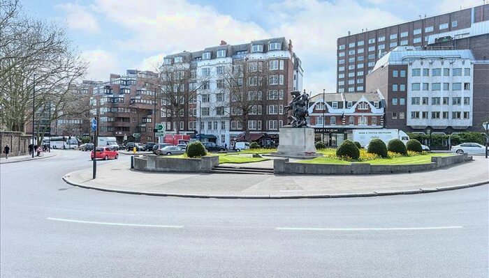 5 Bedroom Flat To Rent In Park Road, London, NW8