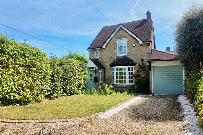 3 Bedroom Detached House For Sale In Main Road, Long Hanborough, OX29
