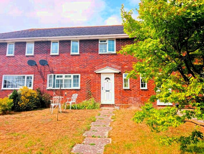 3 Bedroom Cottage To Rent In Westlake Close, Weymouth, DT3