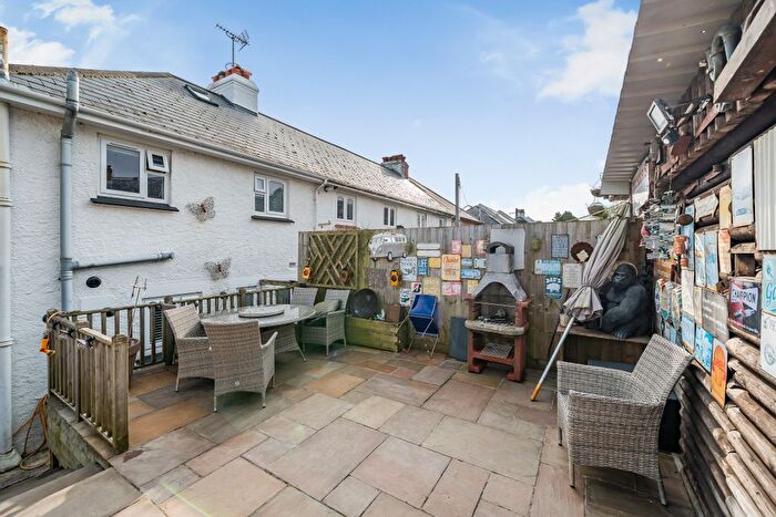3 Bedroom End Of Terrace House For Sale In Gipsy Lane, Buckfastleigh, TQ11