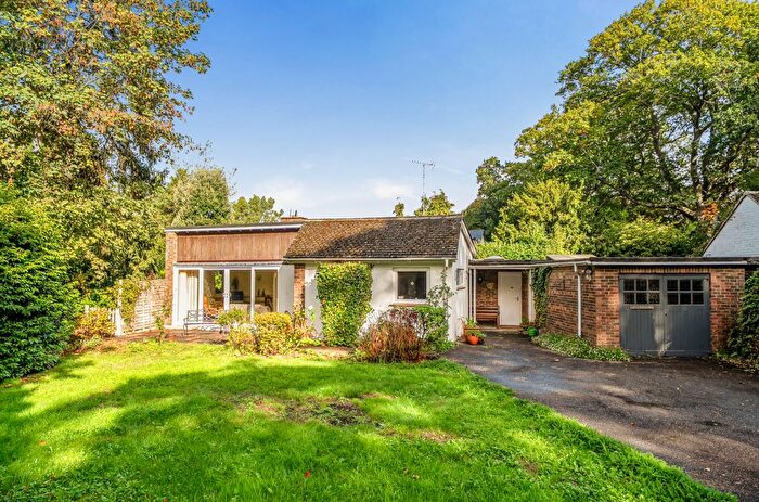 5 Bedroom Detached Bungalow For Sale In The Drive, Chichester, PO19