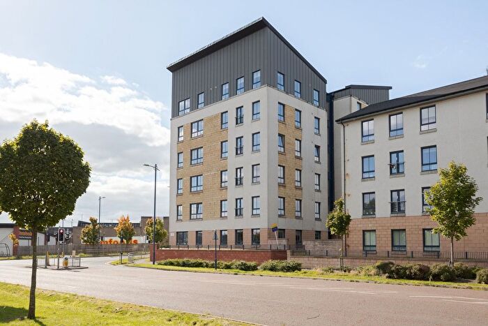 2 Bedroom Flat For Sale In Inchgarvie Loan, Glasgow, G5