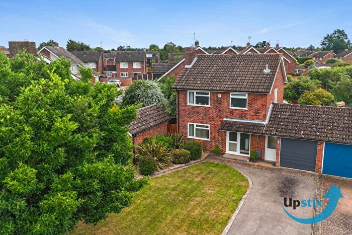3 Bedroom Link Detached House For Sale In School Close, Capel St Mary, IP9