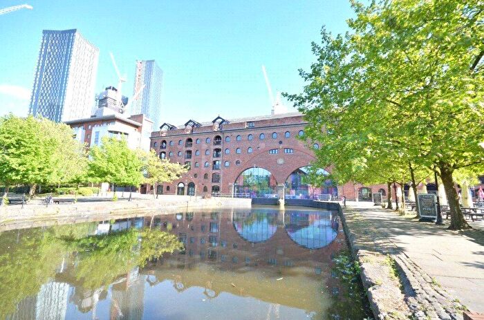 1 Bedroom Apartment To Rent In Middle Warehouse, Castle Quay, Castlefield, Manchester City Centre, M15