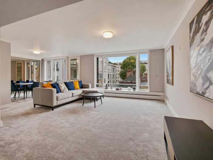 2 Bedroom Flat To Rent In Bourdon Street, Mayfair, W1K