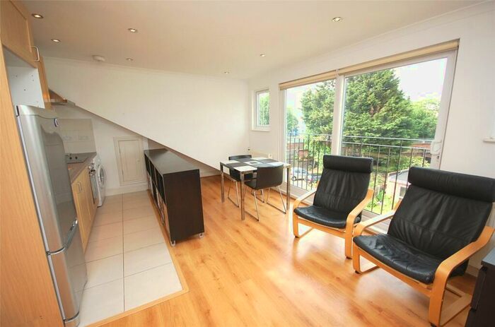 1 Bedroom Apartment To Rent In Rosemary Avenue, Finchley, London, N3