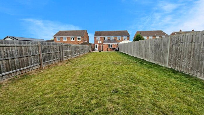 4 Bedroom Semi-Detached House For Sale In Clare Road, Northborough, Peterborough, PE6