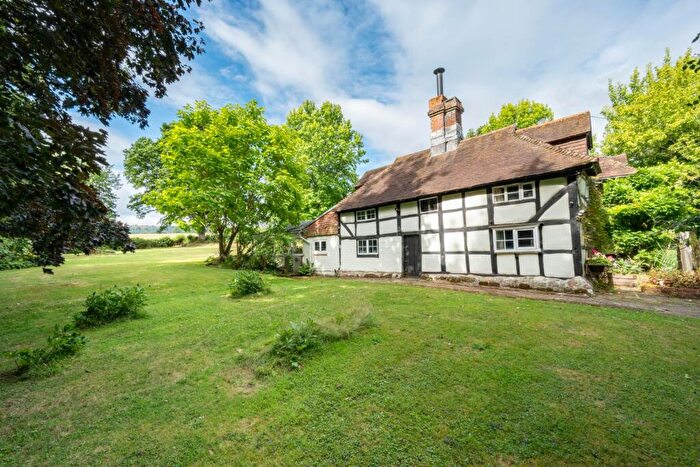 4 Bedroom Detached House For Sale In Hale Hill, West Burton, RH20