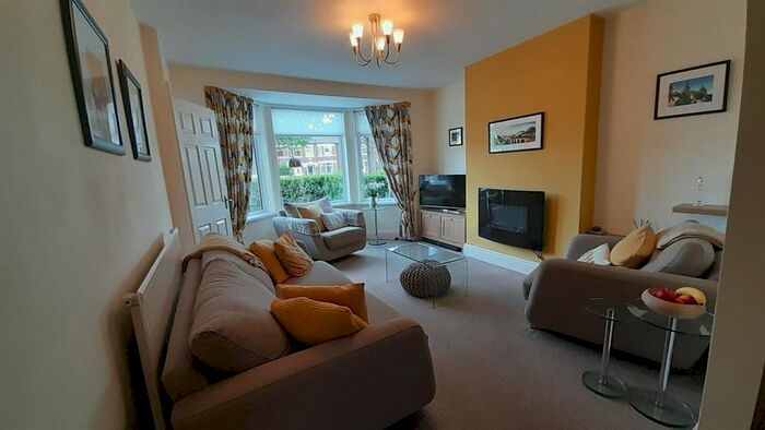 2 Bedroom Terraced House To Rent In Spring Bank West, Hull, HU5