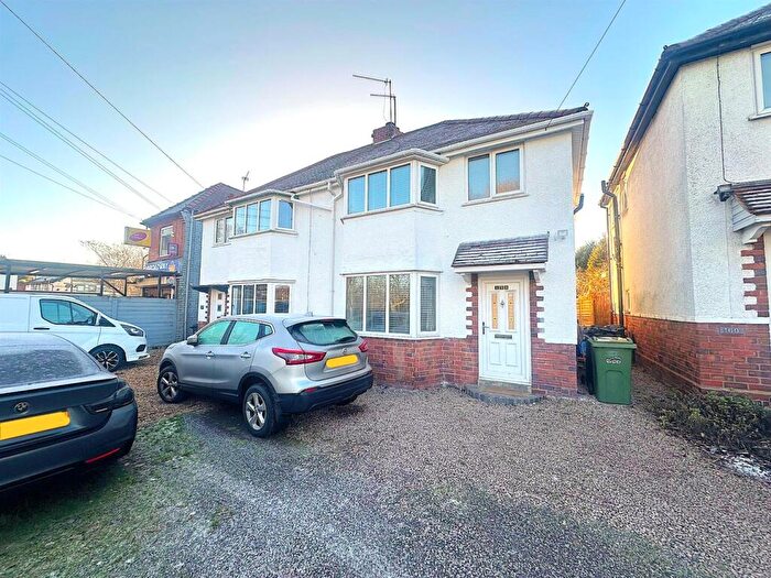 3 Bedroom House To Rent In South Road, Stourbridge, DY8