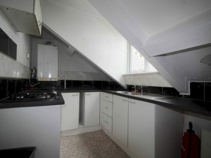1 Bedroom Flat To Rent In Great Horton Road, Bradford, BD7