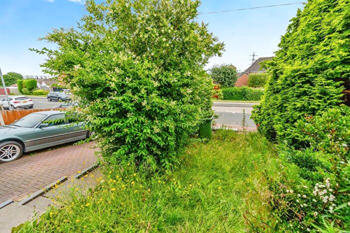 2 Bedroom End Of Terrace House For Sale In Bilston Lane, Willenhall, WV13