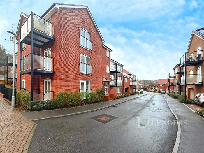 2 Bedroom Flat To Rent In Electric Close, Godalming, Surrey, GU7