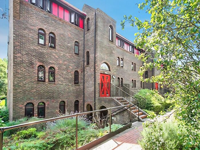 2 Bedroom Property To Rent In The Drive, Peterborough, PE3