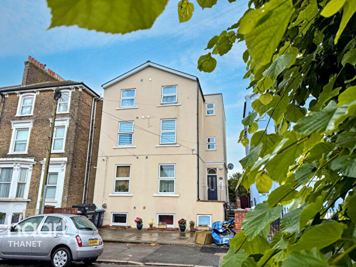 2 Bedroom Apartment For Sale In St Mildreds Road, Ramsgate, CT11