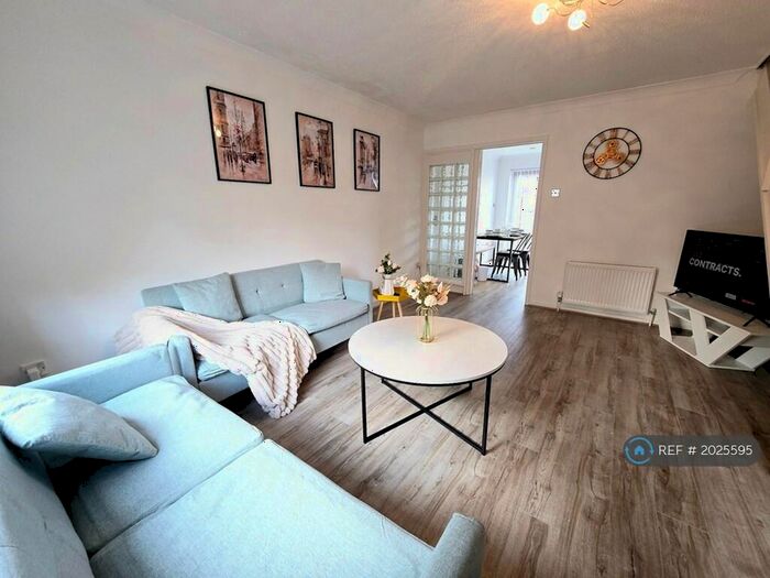 3 Bedroom Terraced House To Rent In Spenlow Drive, Kent, ME5