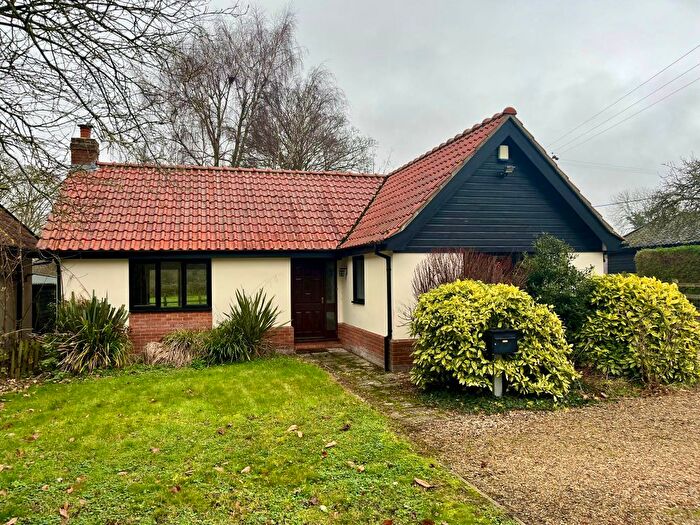 3 Bedroom Bungalow To Rent In Nethergate Street, Hopton, Diss, IP22