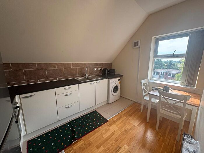1 Bedroom House To Rent In Cromwell Lane, CV4