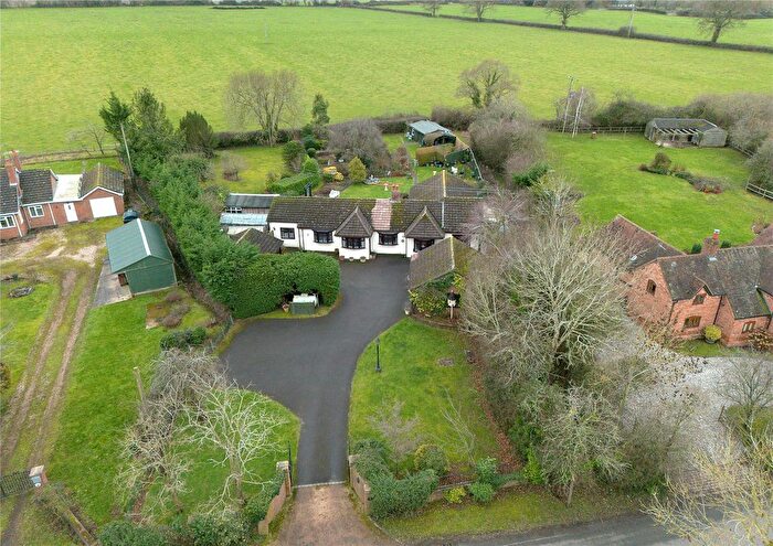 3 Bedroom Bungalow For Sale In Grafton Flyford, Worcestershire, WR7