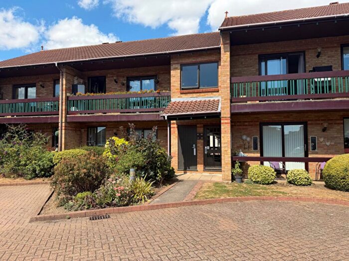 2 Bedroom Apartment To Rent In Fenland Court, Whittlesey, PE7