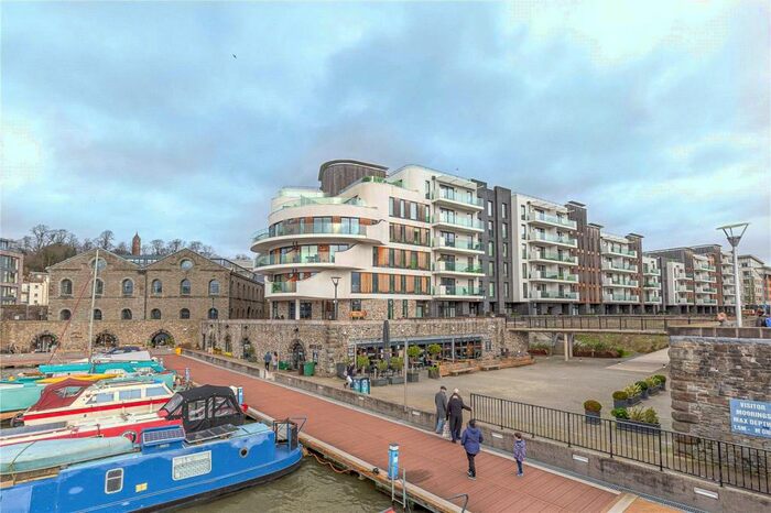 2 Bedroom Apartment To Rent In Millennium Promenade, Bristol, BS1