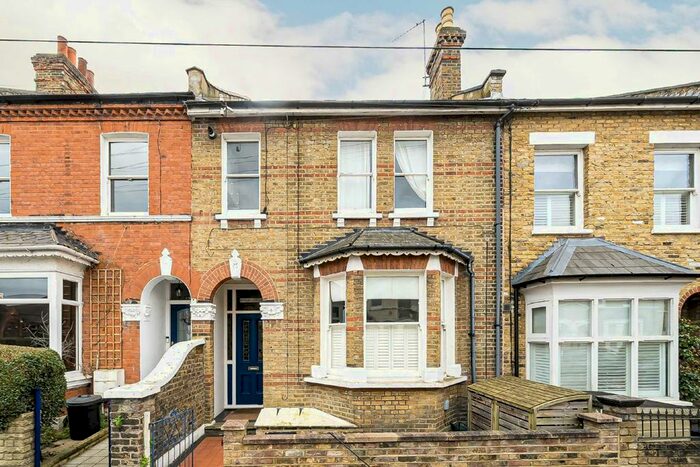 Studio To Rent In Northcote Road, St Margarets, Twickenham, TW1