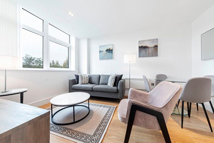 1 Bedroom Flat To Rent In Laporte Way, Bedfordshire, LU4