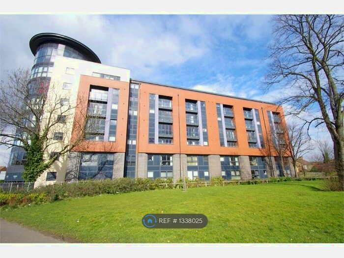 2 Bedroom Flat To Rent In St Albans Road, Watford, WD17