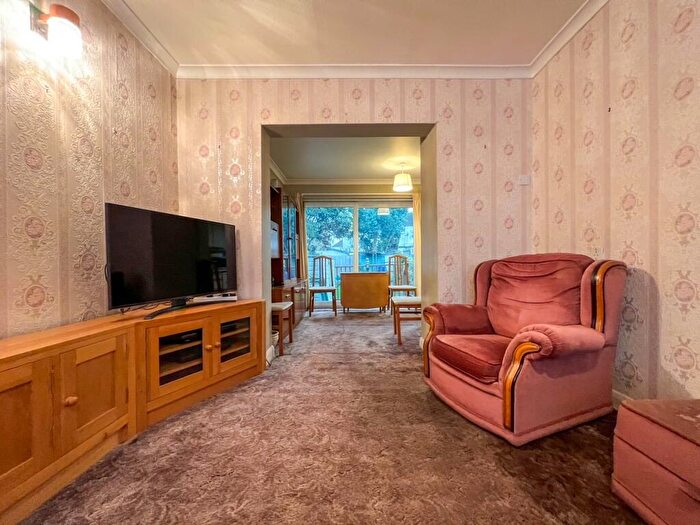 2 Bedroom Terraced House For Sale In Berkeley Drive, West Molesey, KT8