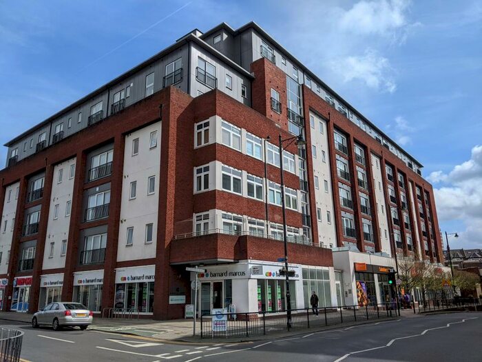 2 Bedroom Flat To Rent In Manor Road, Wallington, SM6