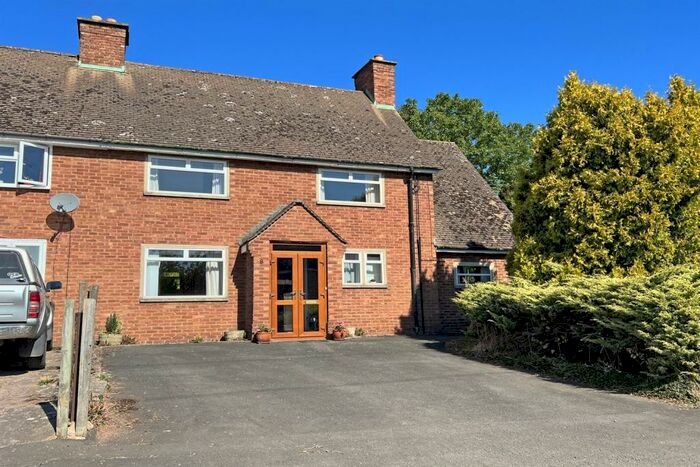 3 Bedroom Semi-Detached House For Sale In Castle Park, Kilpeck, Hereford, HR2