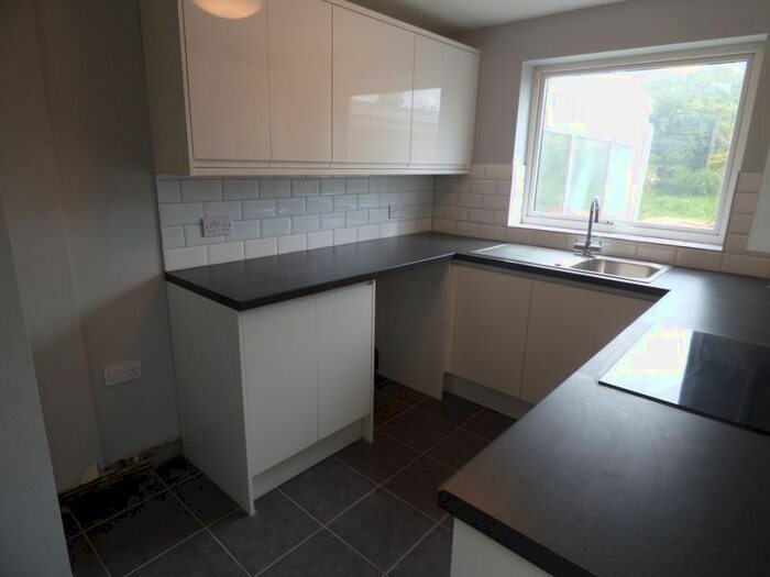 3 Bedroom Terraced House To Rent In Salters Way, Dunstable, LU6