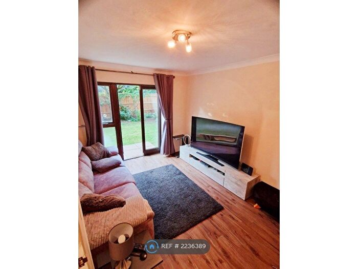 1 Bedroom Flat To Rent In Lower Manor Road, Milford, Godalming, GU8
