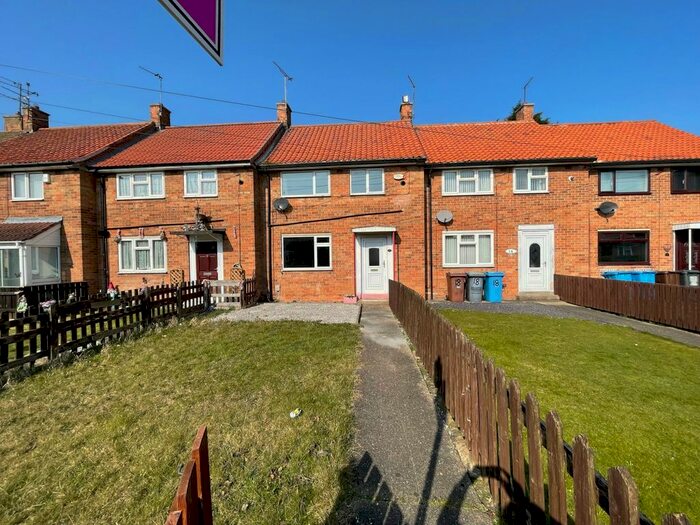 2 Bedroom Terraced House To Rent In Stapleford Close, Hull, Yorkshire, HU9