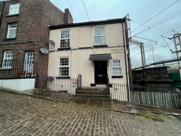 2 Bedroom Apartment To Rent In Brunswick Hill, Macclesfield, SK10