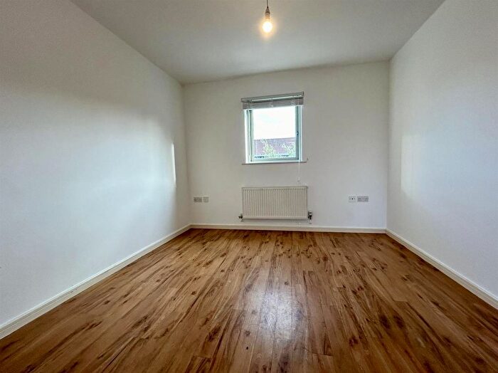 2 Bedroom Flat To Rent In Alexandra Road, Newhall, Harlow, CM17