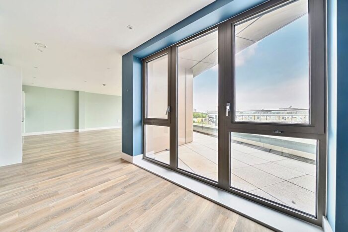 2 Bedroom Flat To Rent In Corio House, Bermondsey, SE1