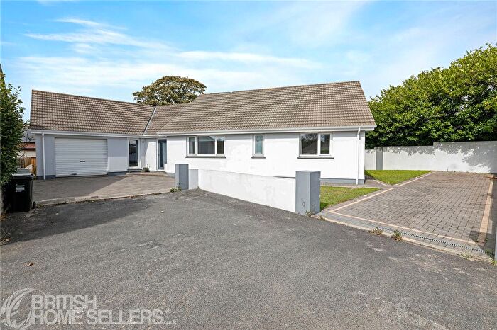 3 Bedroom Bungalow For Sale In Trevingey Crescent, Redruth, Cornwall, TR15