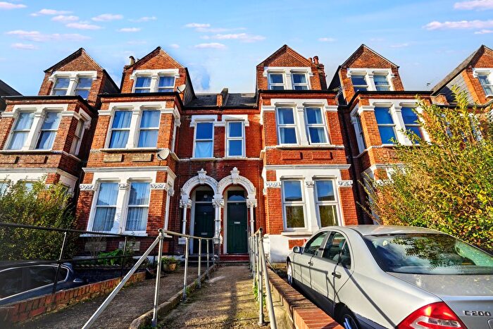 1 Bedroom Flat For Sale In Earlsfield Road, London, SW18