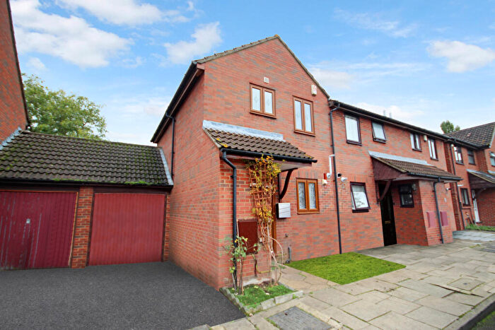 2 Bedroom End Of Terrace House To Rent In Harwood Close, Wembley, Middlesex, HA0