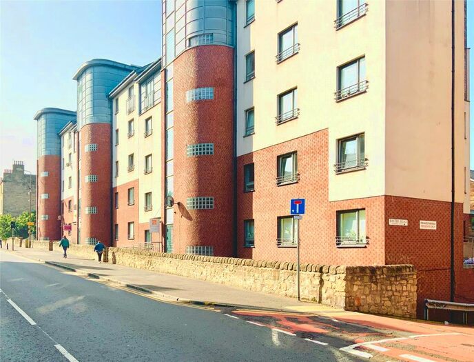 2 Bedroom Flat To Rent In Easter Road, Edinburgh, EH7