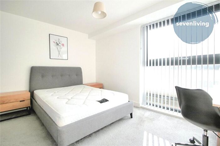 1 Bedroom Apartment To Rent In The Quadrant, Summer Hill Street, Birmingham, West Midlands, B1