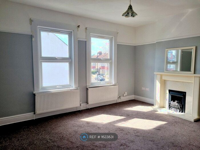 3 Bedroom Maisonette To Rent In Bridport Road, Thornton Heath, CR7